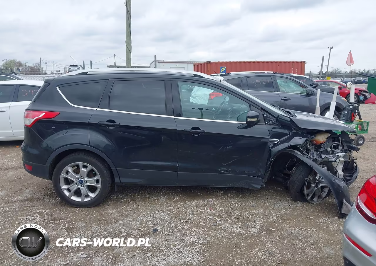 2015 Ford Escape Titanium VIN:1FMCU9J95FUB69575 - 13