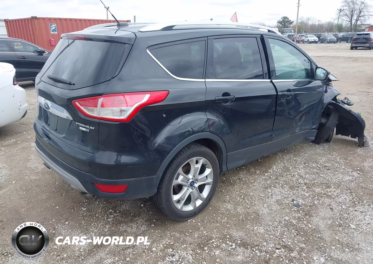 2015 Ford Escape Titanium VIN:1FMCU9J95FUB69575 - 4