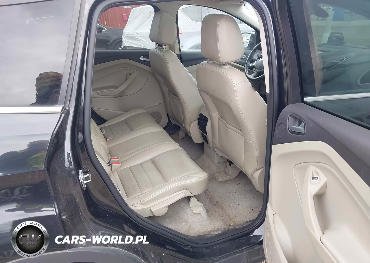 2015 Ford Escape Titanium VIN:1FMCU9J95FUB69575 - 8
