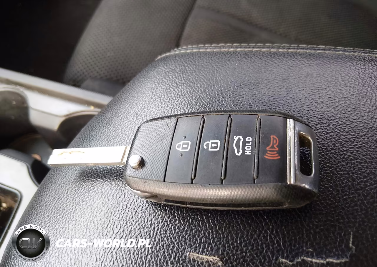 2019 Kia Optima Lx VIN:5XXGT4L31KG336650 - 11
