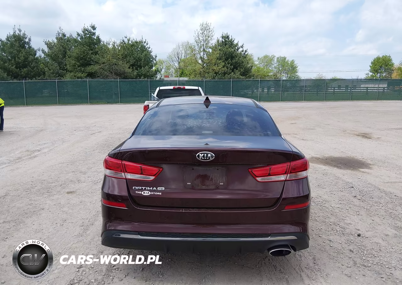 2019 Kia Optima Lx VIN:5XXGT4L31KG336650 - 16