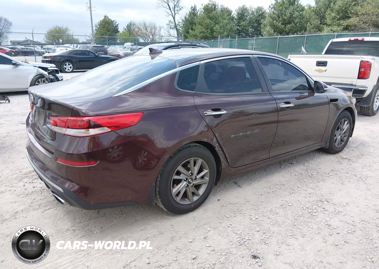 2019 Kia Optima Lx VIN:5XXGT4L31KG336650 - 4