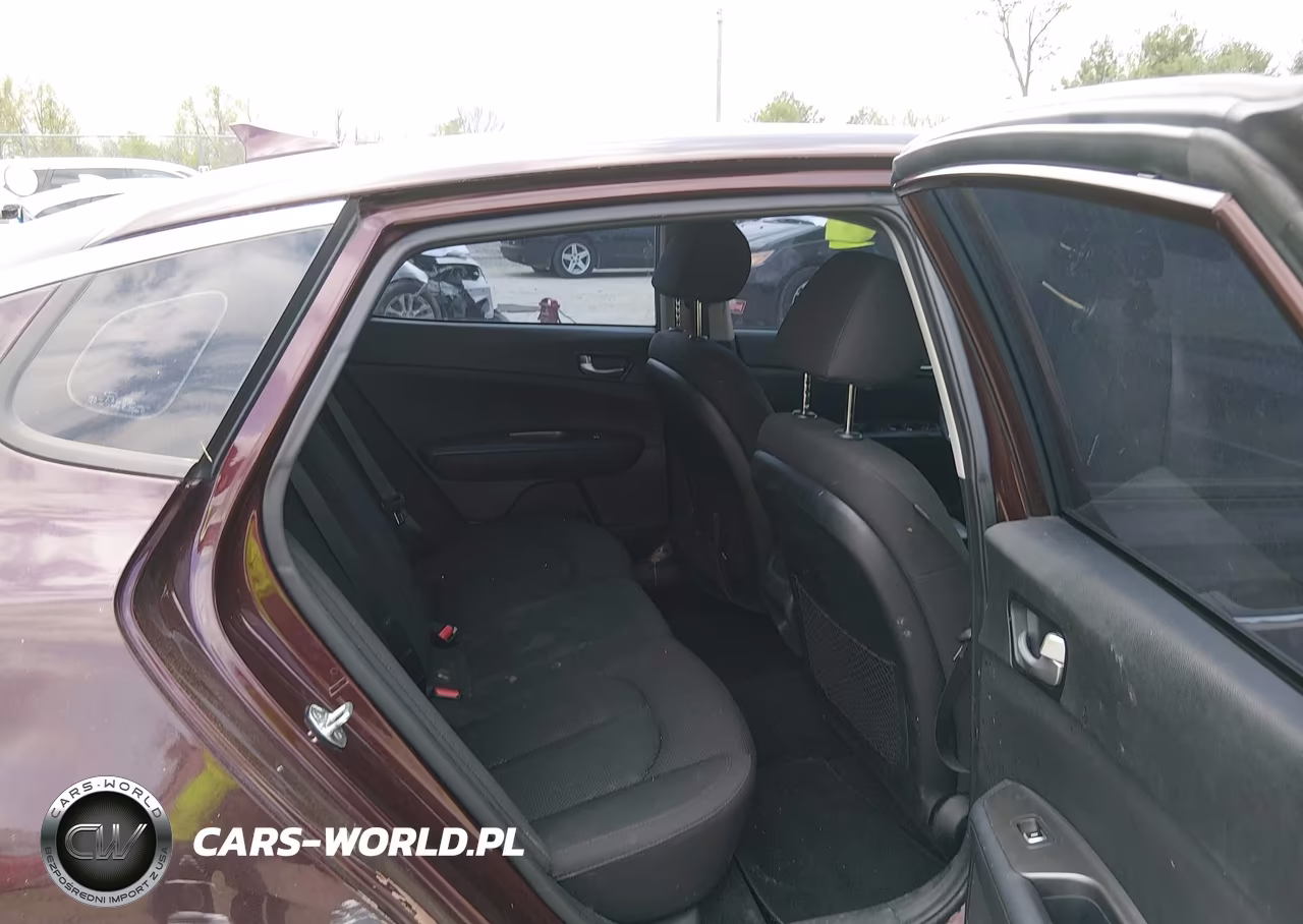 2019 Kia Optima Lx VIN:5XXGT4L31KG336650 - 8