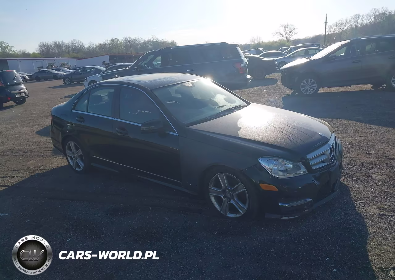 2012 Mercedes-Benz C 300 Luxury 4Matic-Sport 4Matic