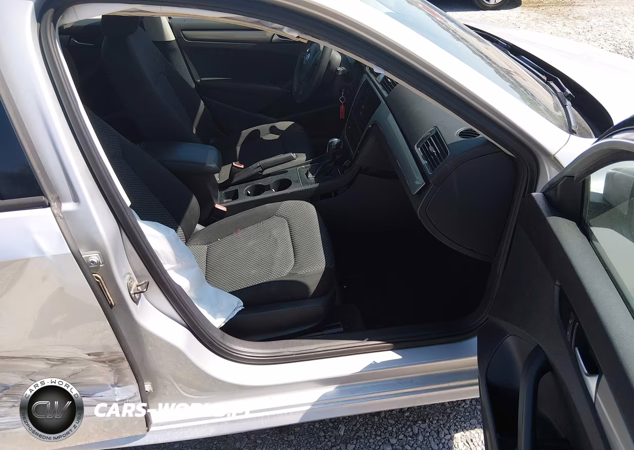 2012 Volkswagen Passat 2.5L S VIN:1VWAP7A31CC058989 - 5