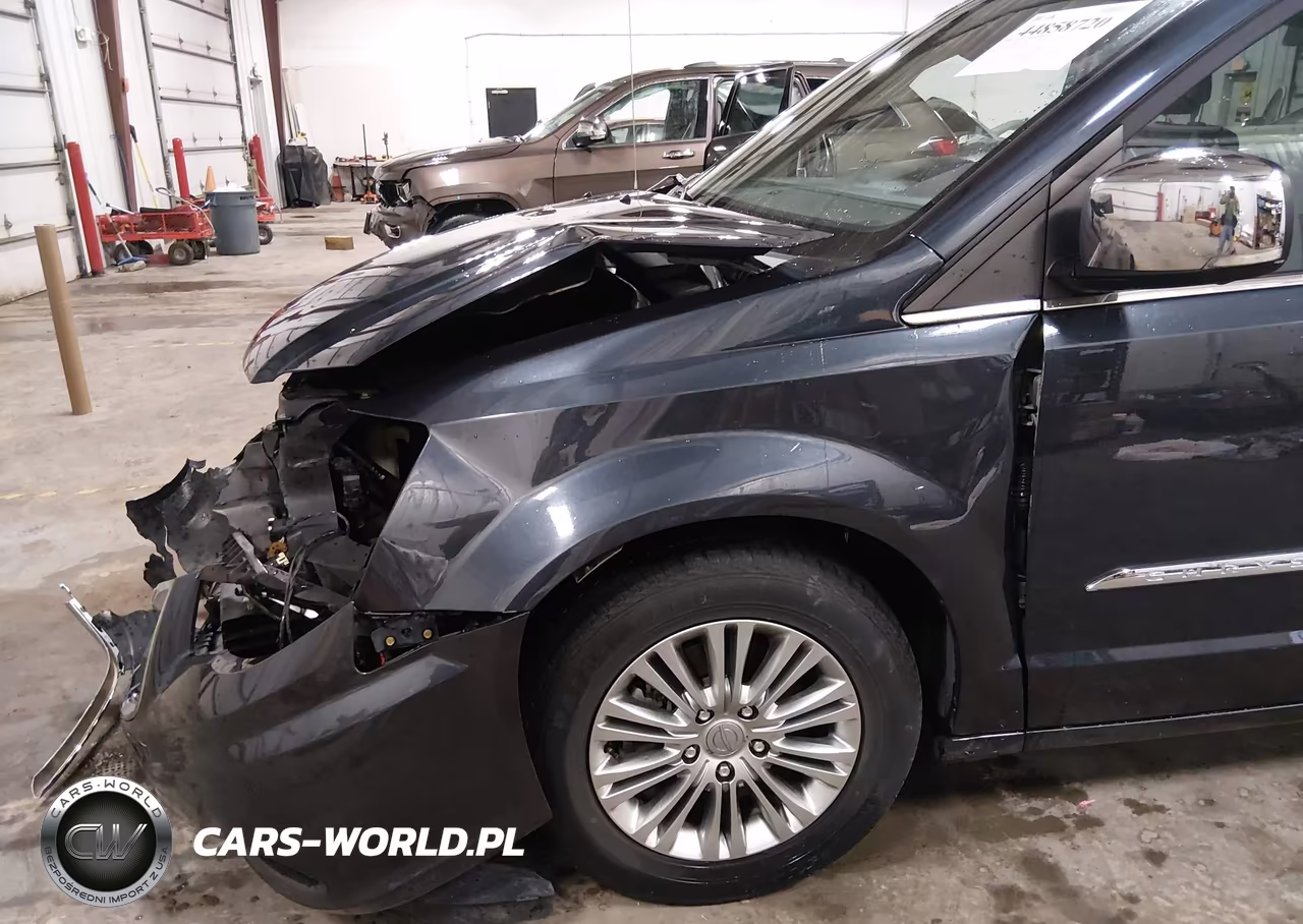 2013 Chrysler Town & Country Touring-L VIN:2C4RC1CG9DR614702 - 18