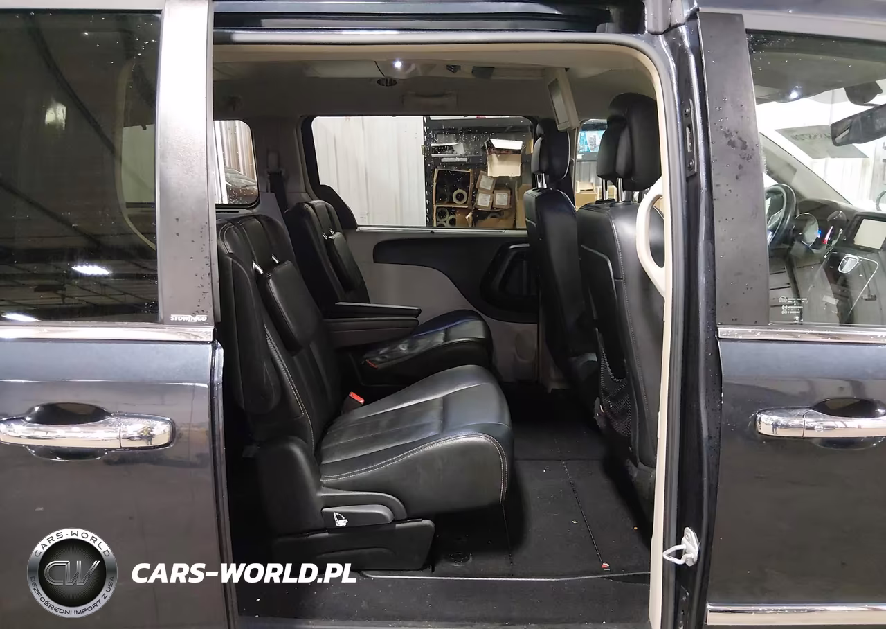 2013 Chrysler Town & Country Touring-L VIN:2C4RC1CG9DR614702 - 8