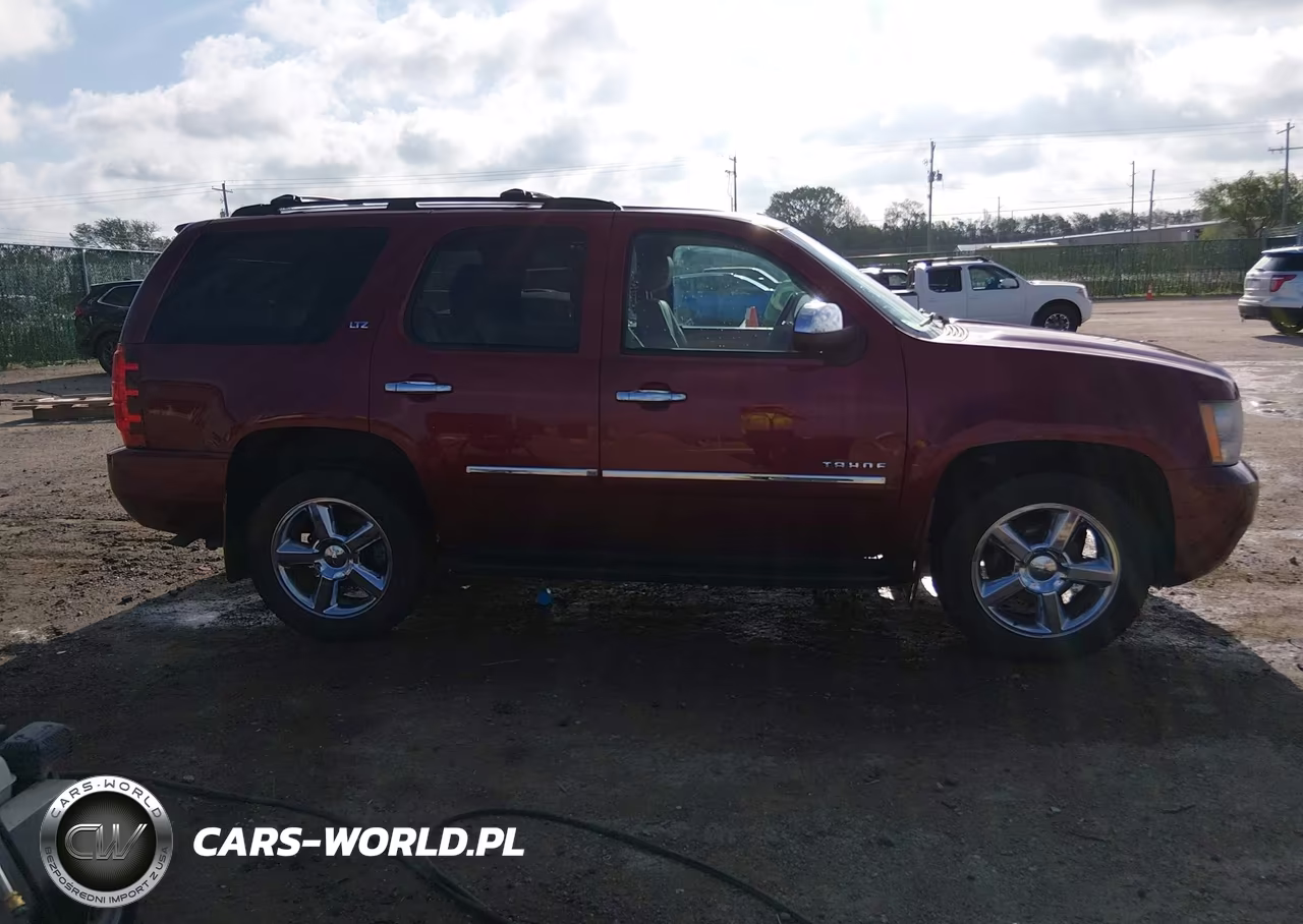 2011 Chevrolet Tahoe Ltz VIN:1GNSKCE00BR237770 - 13