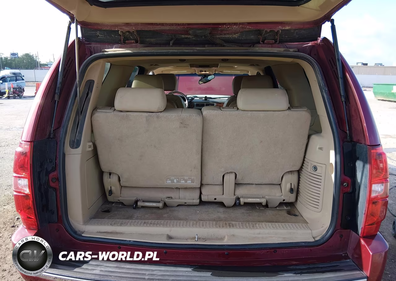 2011 Chevrolet Tahoe Ltz VIN:1GNSKCE00BR237770 - 16