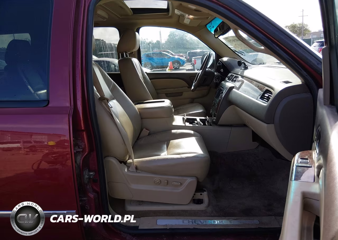 2011 Chevrolet Tahoe Ltz VIN:1GNSKCE00BR237770 - 5