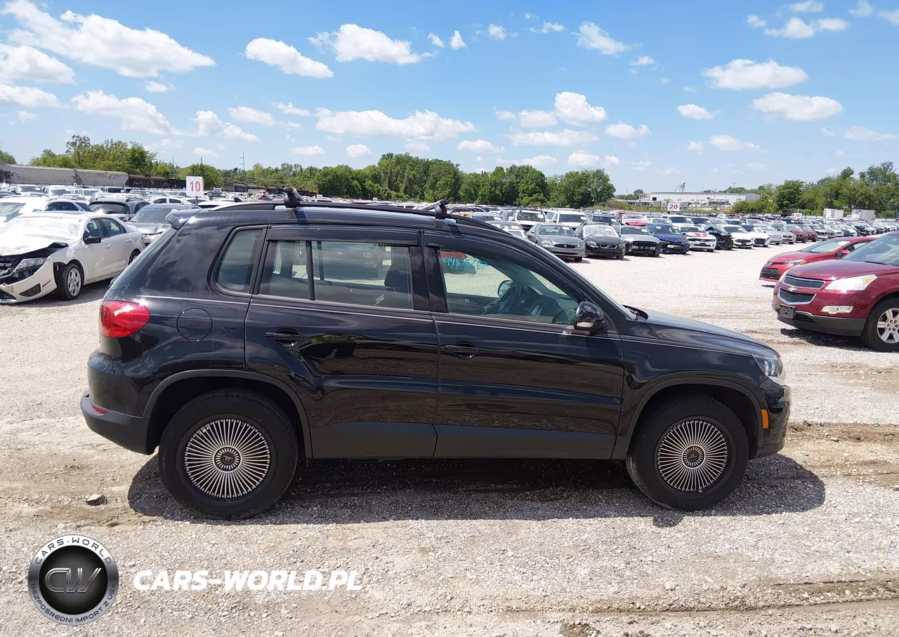 2017 Volkswagen Tiguan VIN:WVGBV7AX2HK054412 - 13