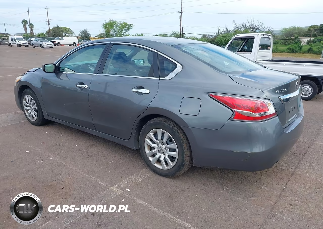 2014 Nissan Altima 2.5 S VIN:1N4AL3AP4EN226177 - 3