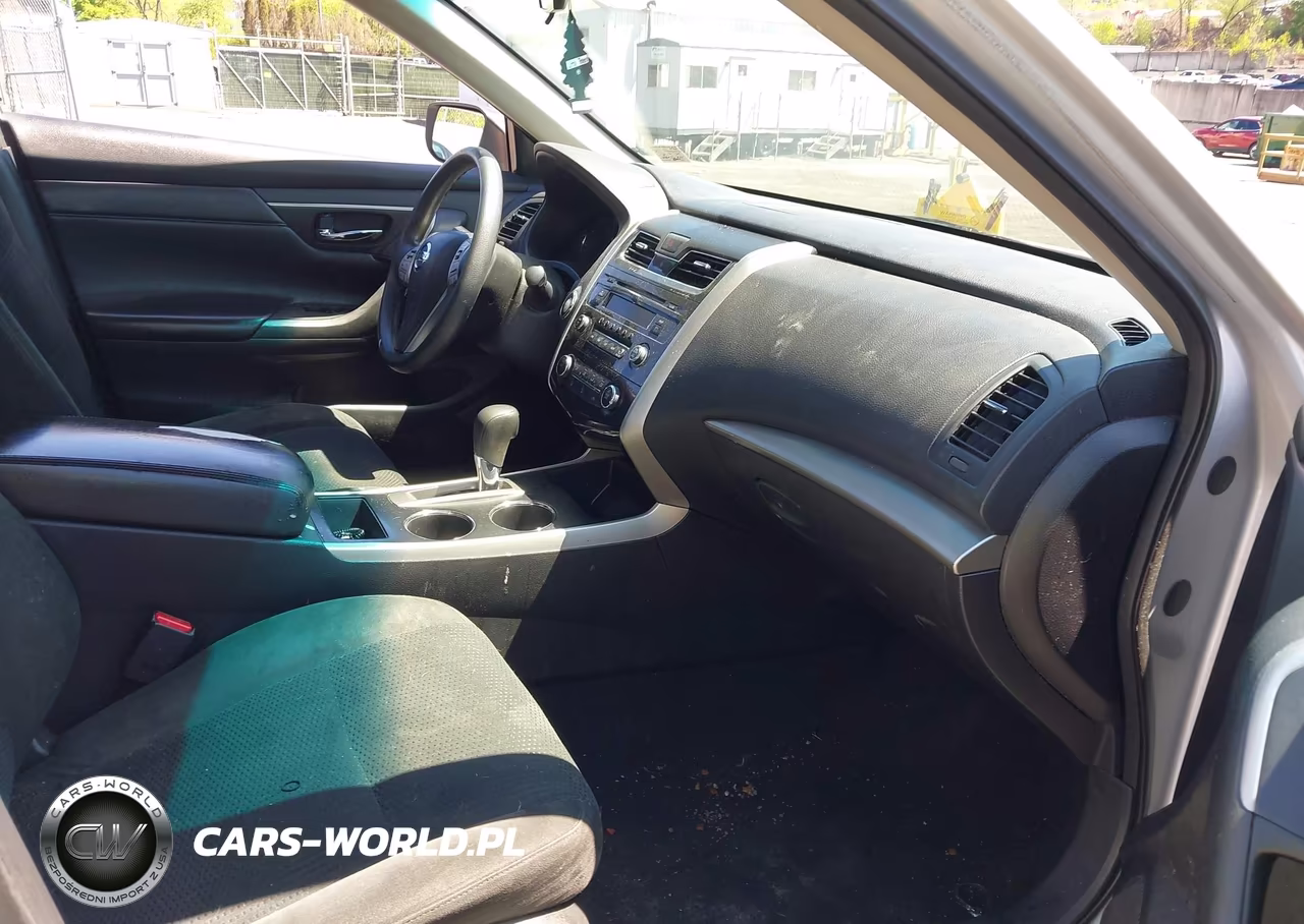 2015 Nissan Altima 2.5 S VIN:1N4AL3AP3FC593519 - 5