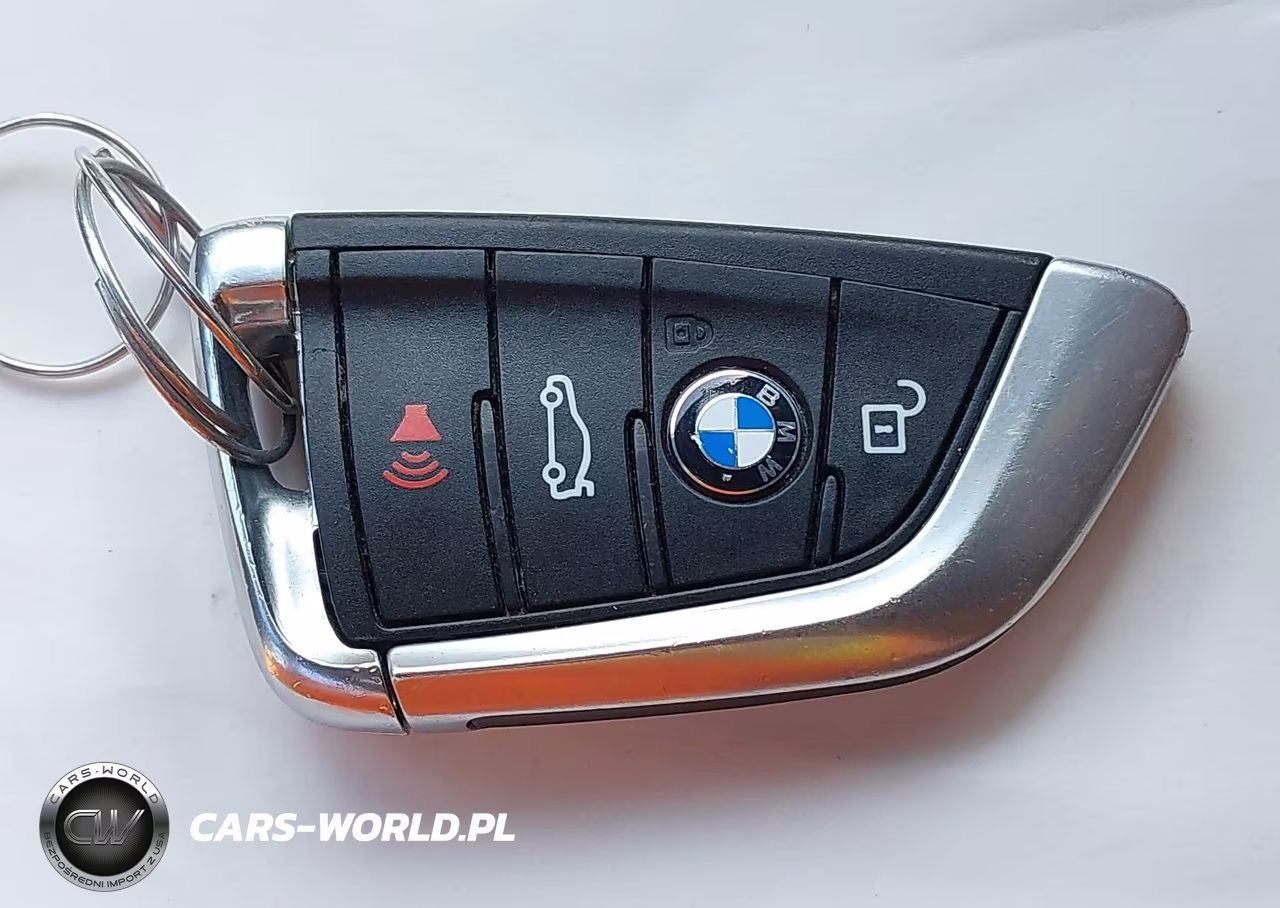 2019 BMW X3 xDrive30I VIN:5UXTR9C50KLR05028 - 11