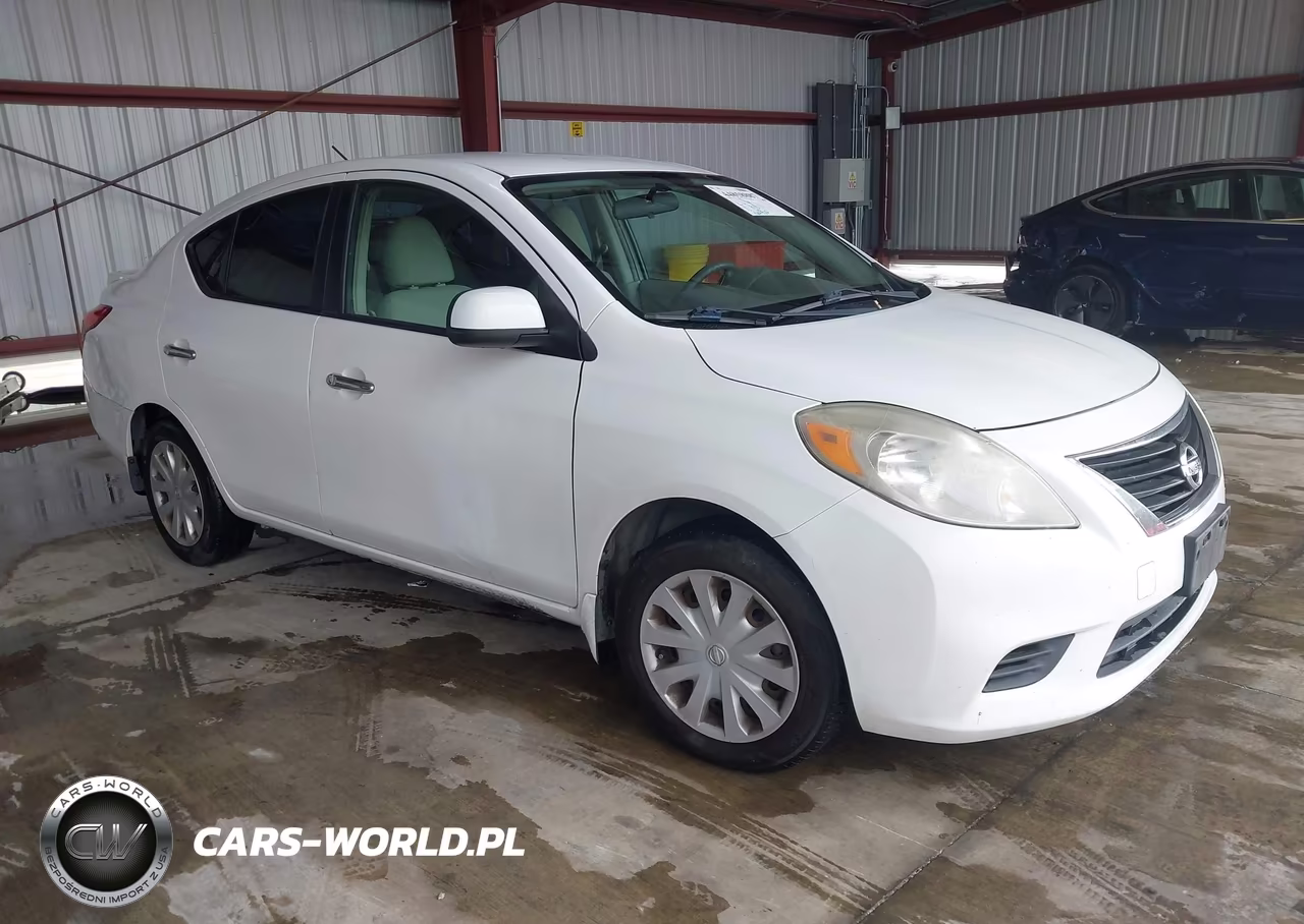 2014 Nissan Versa 1.6 Sv