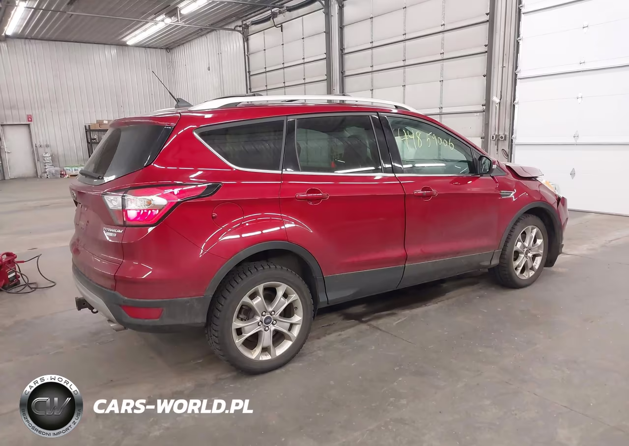 2018 Ford Escape Titanium VIN:1FMCU9J99JUD29451 - 4