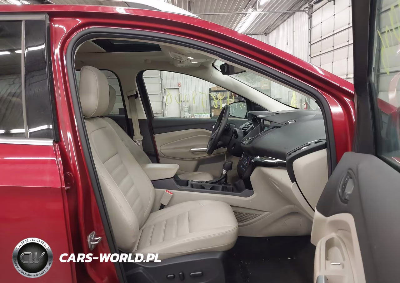 2018 Ford Escape Titanium VIN:1FMCU9J99JUD29451 - 5