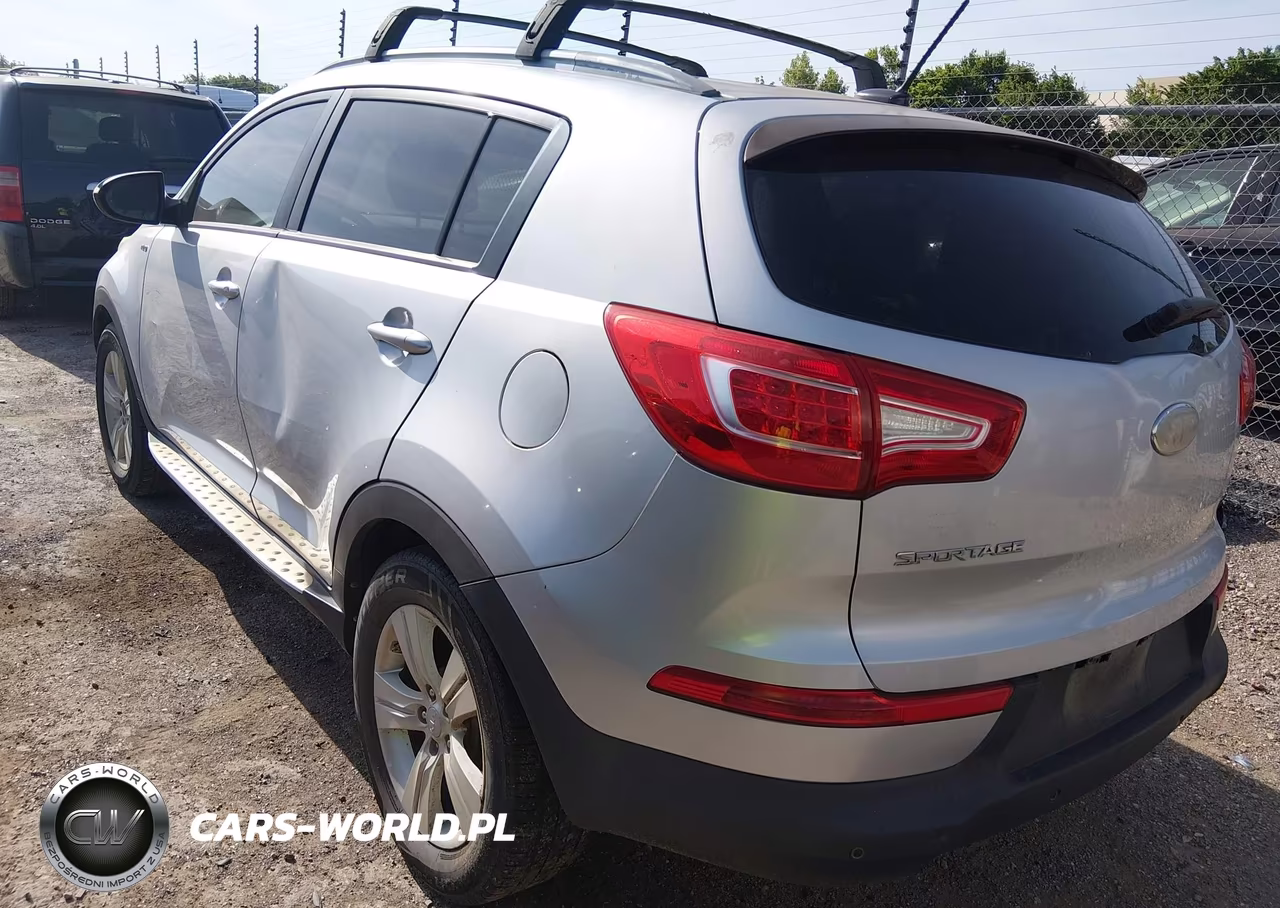 2013 Kia Sportage Lx VIN:KNDPBCA21D7439957 - 3