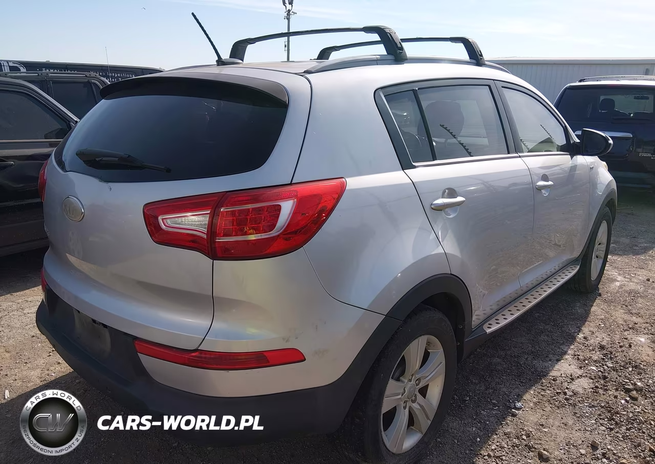 2013 Kia Sportage Lx VIN:KNDPBCA21D7439957 - 4