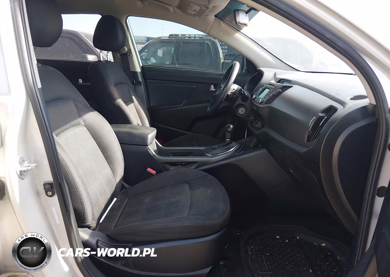 2013 Kia Sportage Lx VIN:KNDPBCA21D7439957 - 5