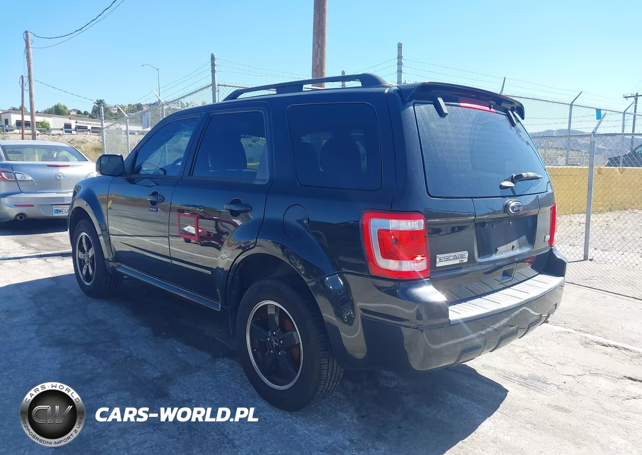 2011 Ford Escape Xlt VIN:1FMCU0DG2BKC52134 - 3