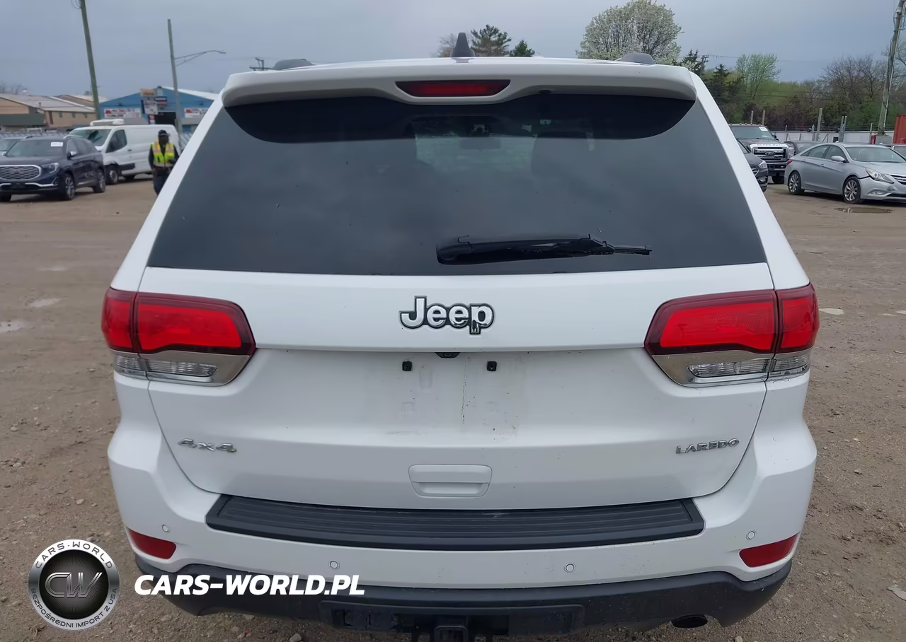 2021 Jeep Grand Cherokee Laredo E 4X4 VIN:1C4RJFAGXMC731896 - 16