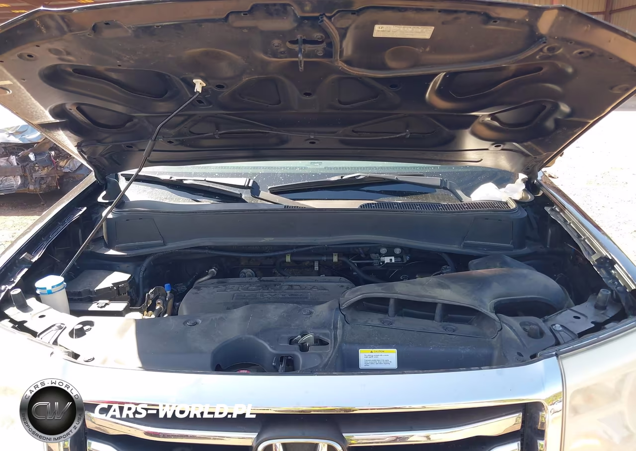 2015 Honda Pilot Touring VIN:5FNYF3H96FB013710 - 10