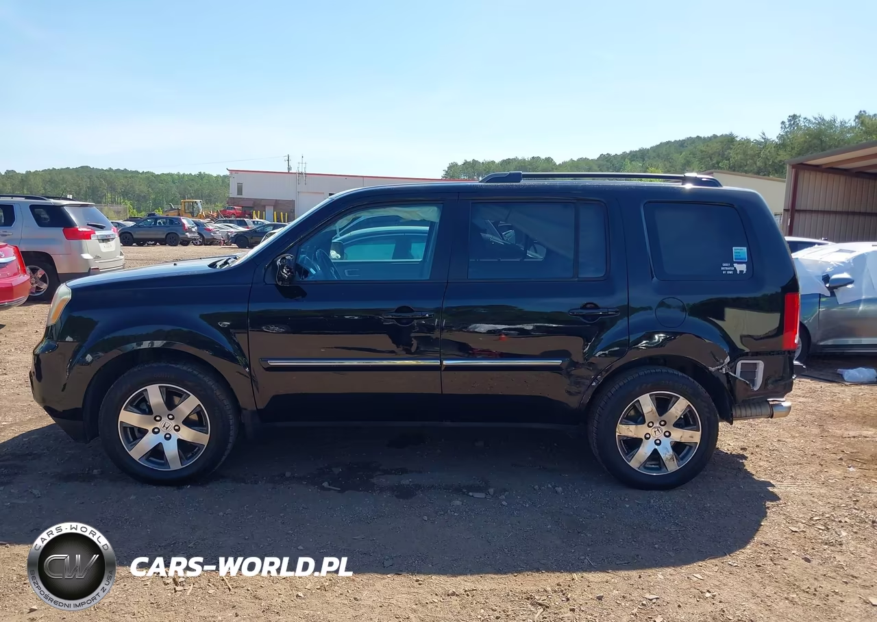 2015 Honda Pilot Touring VIN:5FNYF3H96FB013710 - 15