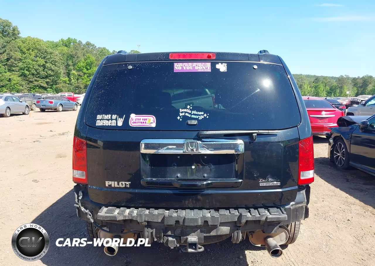 2015 Honda Pilot Touring VIN:5FNYF3H96FB013710 - 17