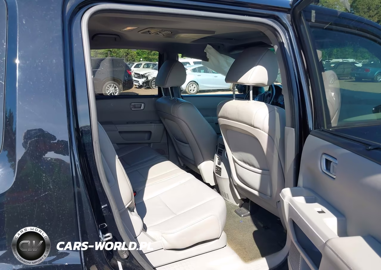 2015 Honda Pilot Touring VIN:5FNYF3H96FB013710 - 8