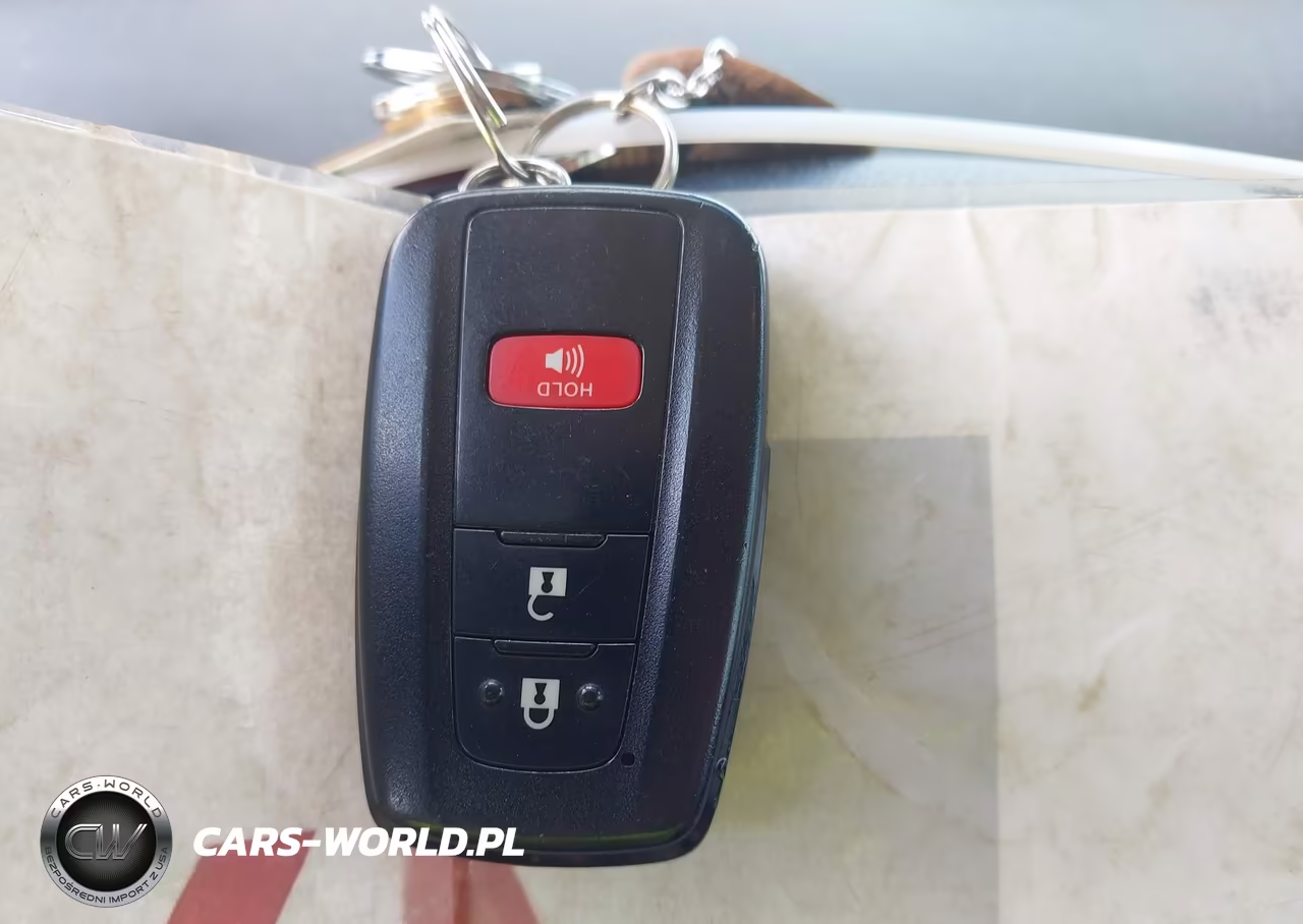 2020 Toyota Prius Xle VIN:JTDKARFU6L3106699 - 11