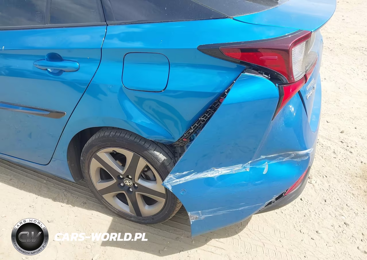 2020 Toyota Prius Xle VIN:JTDKARFU6L3106699 - 18