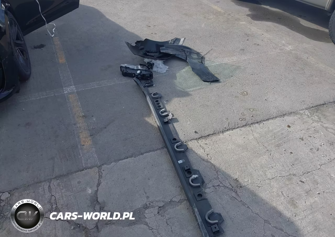 2026 Tesla Model X Plaid VIN:7SAXCBE68TF480649 - 11