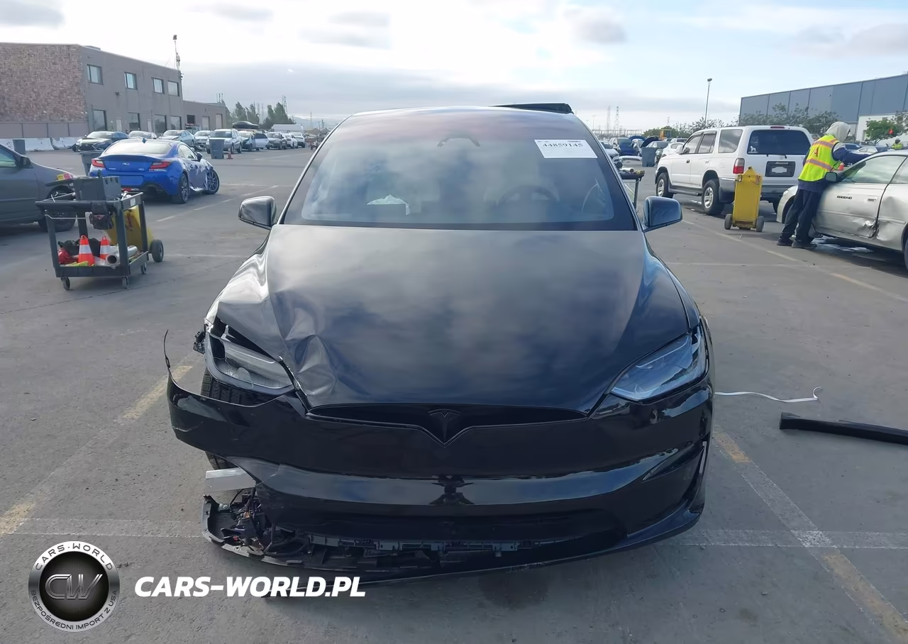 2026 Tesla Model X Plaid VIN:7SAXCBE68TF480649 - 12