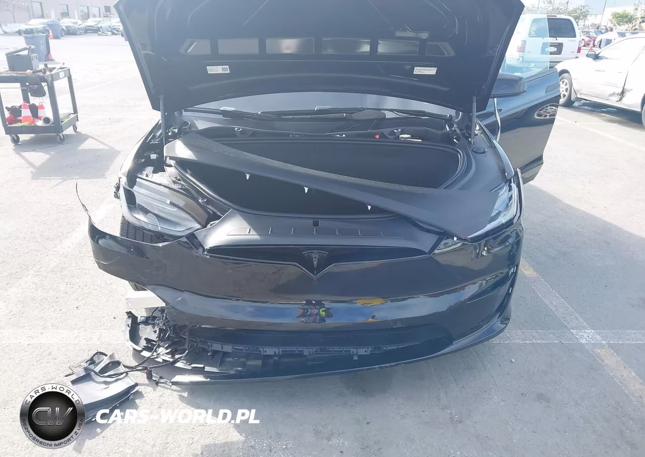 2026 Tesla Model X Plaid VIN:7SAXCBE68TF480649 - 6