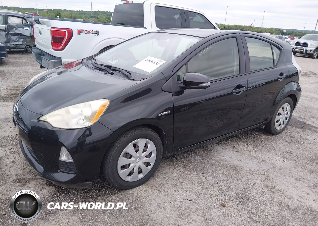 2013 Toyota Prius C Two VIN:JTDKDTB31D1048886 - 2