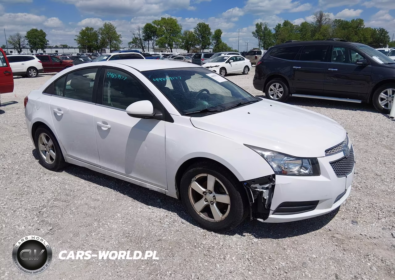 2013 Chevrolet Cruze 1Lt Auto – zdjęcie 1 z 11