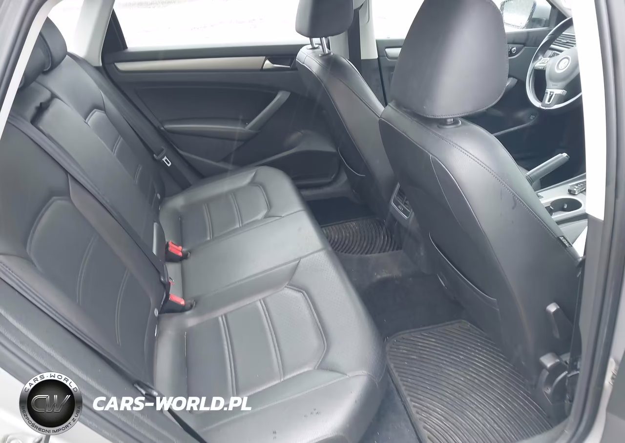 2014 Volkswagen Passat 2.0L Tdi Se VIN:1VWBN7A35EC042470 - 8