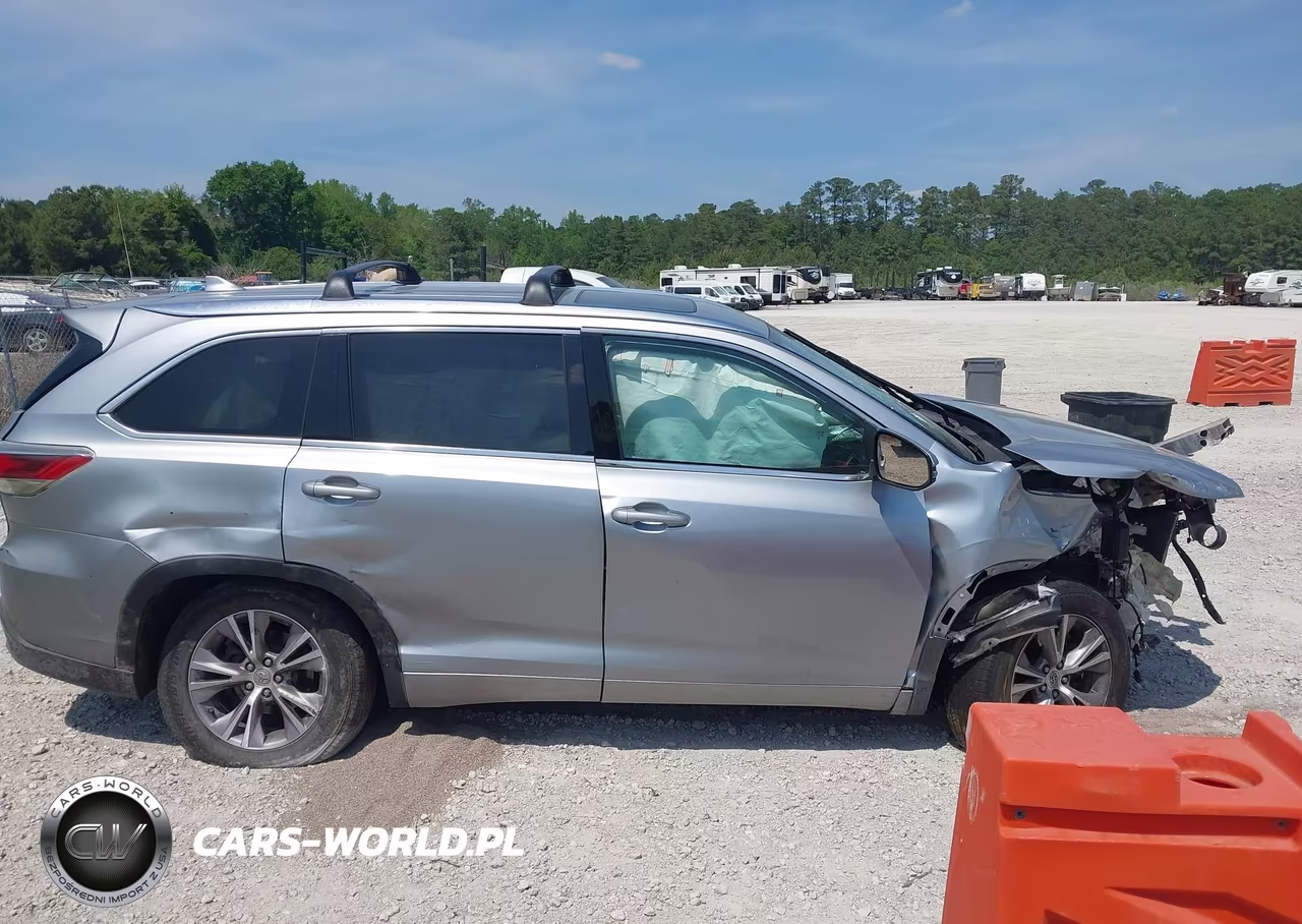 2014 Toyota Highlander Xle V6 VIN:5TDKKRFH0ES025635 - 12