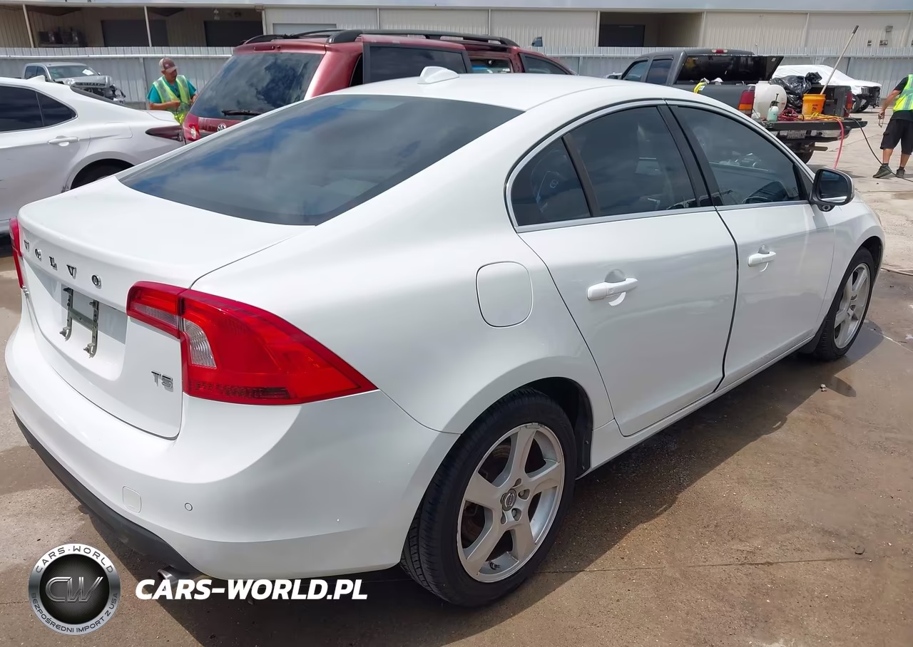 2012 Volvo S60 T5 VIN:YV1622FS6C2101412 - 4