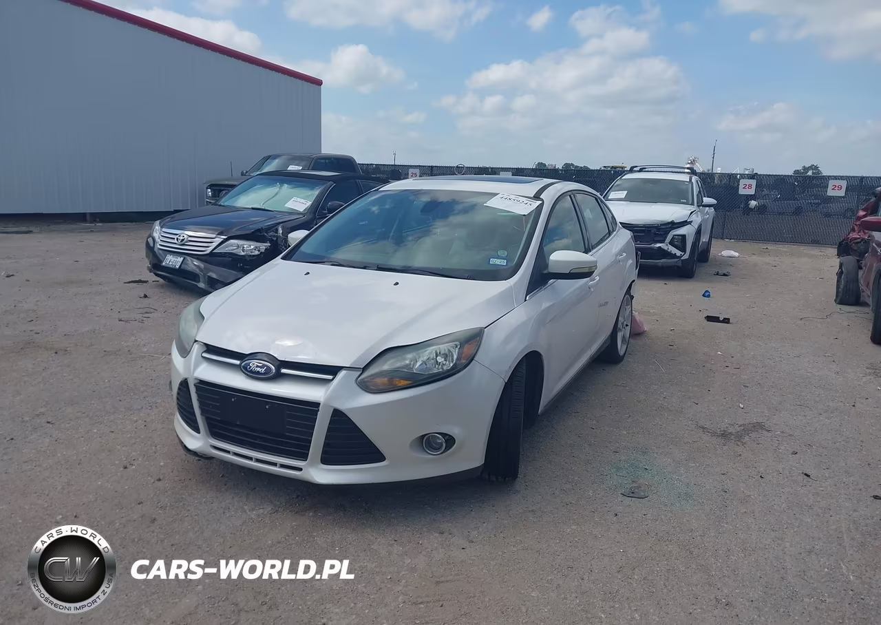2012 Ford Focus Titanium VIN:1FAHP3J23CL139838 - 2