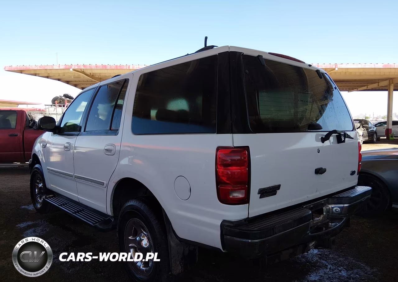 1999 Ford Expedition Xlt VIN:1FMRU1864XLB02464 - 3
