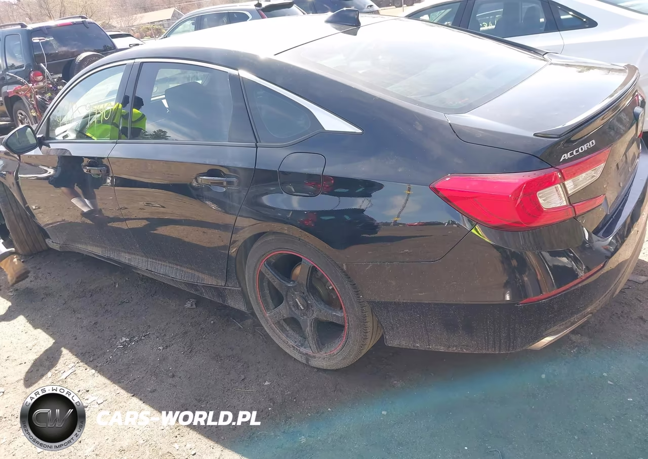 2019 Honda Accord Sport VIN:1HGCV1F36KA072390 - 3