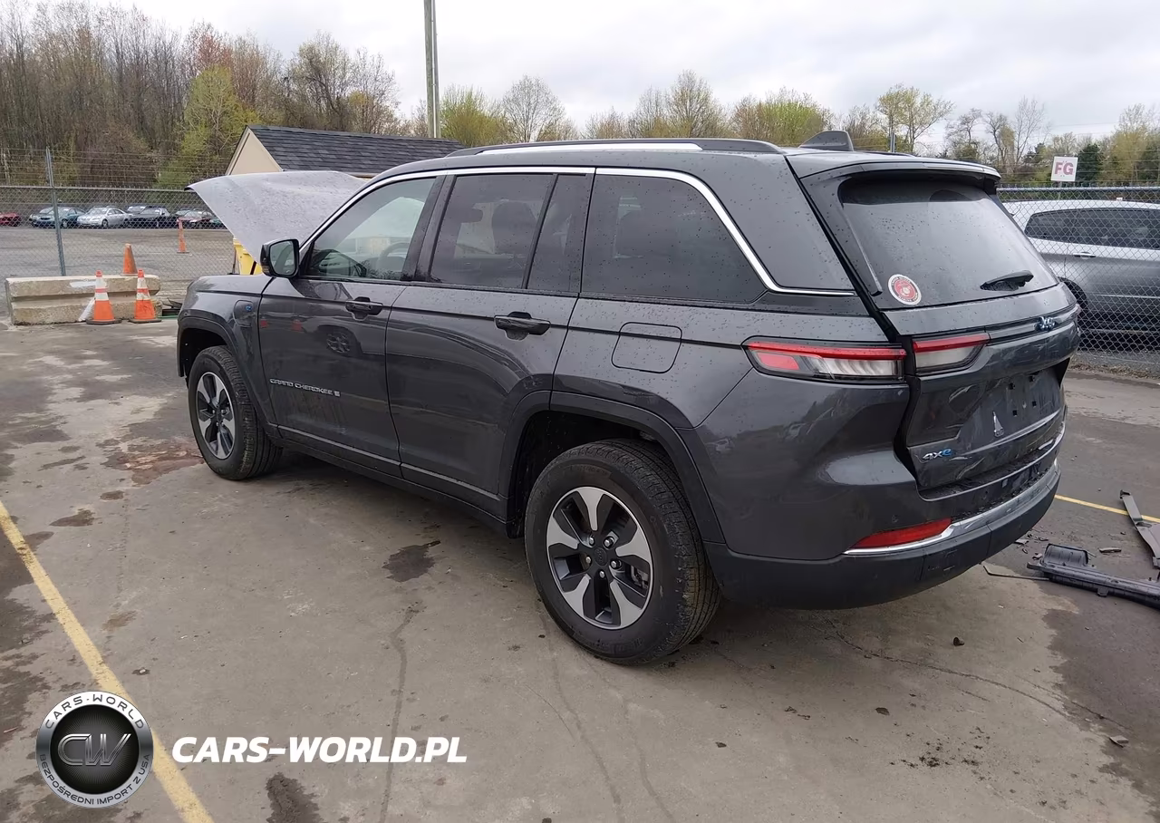 2024 Jeep Grand Cherokee 4Xe VIN:1C4RJYB65RC681675 - 3