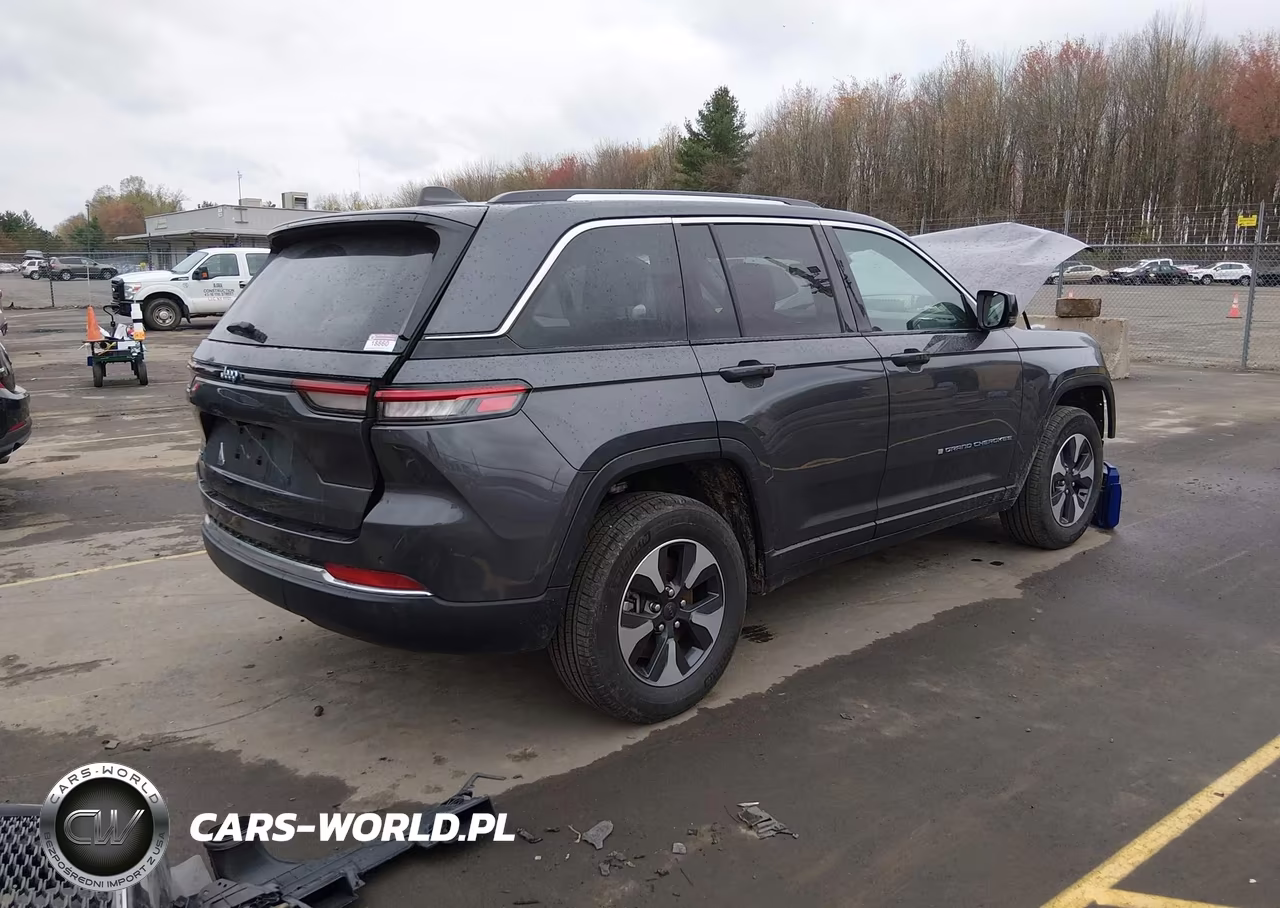 2024 Jeep Grand Cherokee 4Xe VIN:1C4RJYB65RC681675 - 4