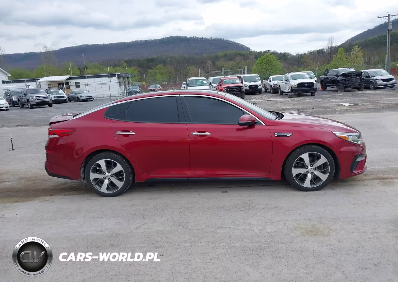 2019 Kia Optima S VIN:5XXGT4L37KG306553 - 13