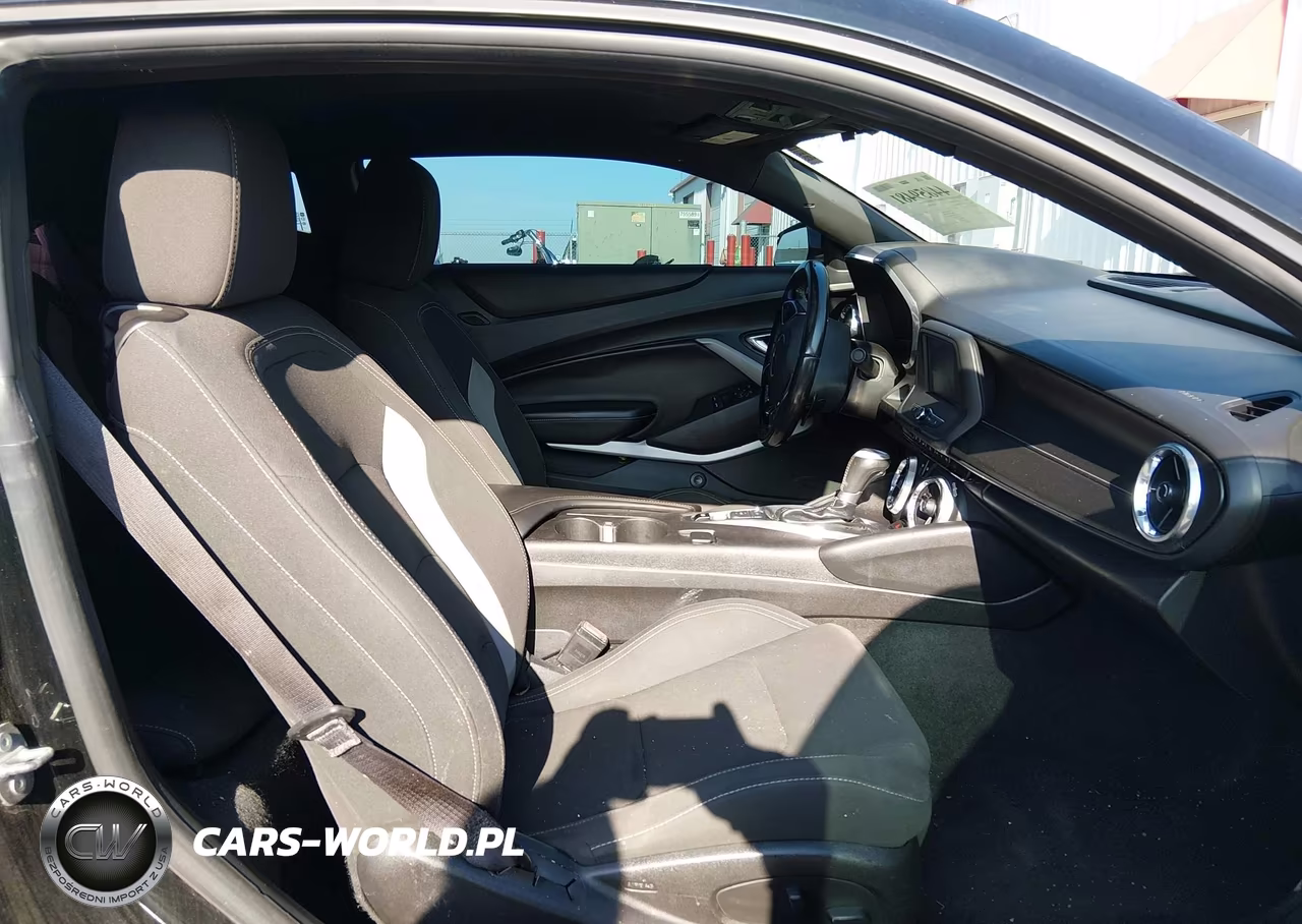 2017 Chevrolet Camaro 1Lt VIN:1G1FB1RX9H0102282 - 5