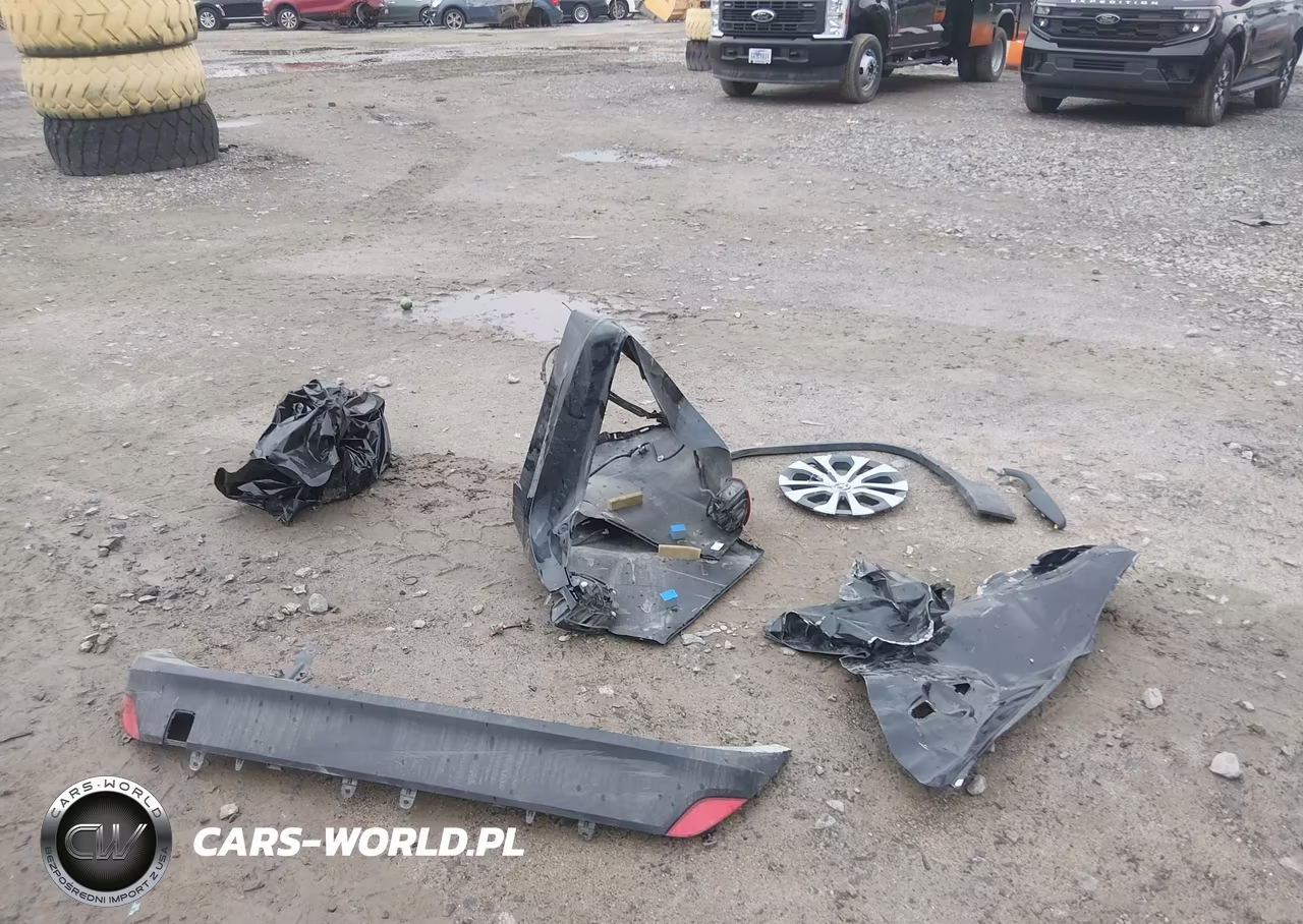 2020 Toyota Prius Le Awd-E VIN:JTDL9RFUXL3013939 - 11