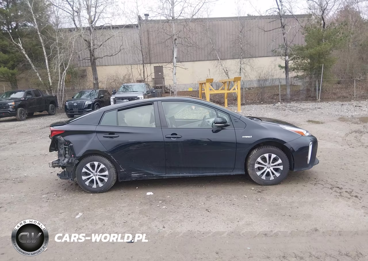 2020 Toyota Prius Le Awd-E VIN:JTDL9RFUXL3013939 - 13