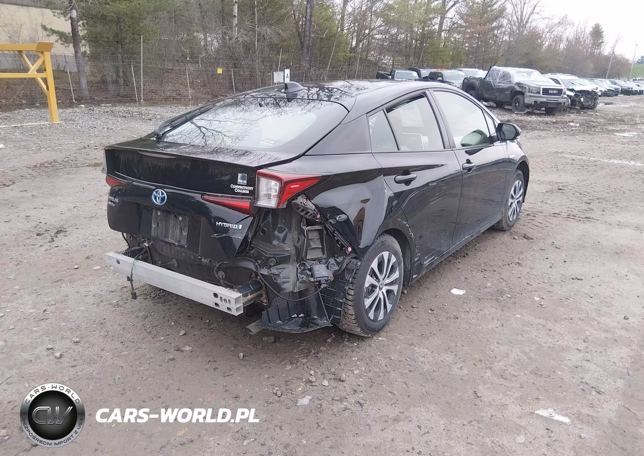 2020 Toyota Prius Le Awd-E VIN:JTDL9RFUXL3013939 - 4